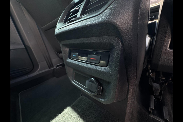 Volkswagen Tiguan 1.5 TSI Life Business United VIRT COCKPIT / IQ LIGHT / ZWARTE HEMEL / ACC / STOELVERW. / ECC / FULL OPTION