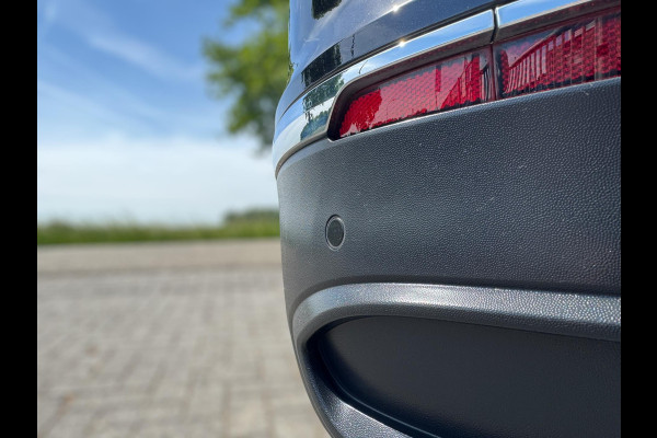 Volkswagen Tiguan 1.5 TSI Life Business United VIRT COCKPIT / IQ LIGHT / ZWARTE HEMEL / ACC / STOELVERW. / ECC / FULL OPTION