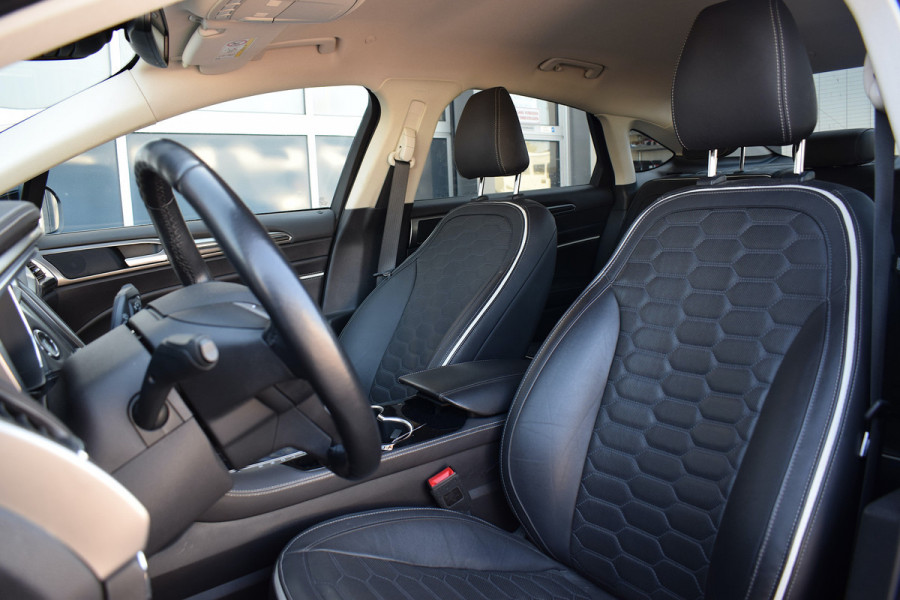 Ford Mondeo 2.0 IVCT HEV Titanium | Leer | Stoelverwarming | Mem. Seats | Camera