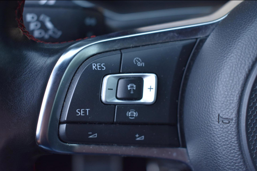Volkswagen T-Roc 1.0 TSI Sport | VIRTUAL COCKPIT | TREKHAAK | CAMERA | NAP | DAB