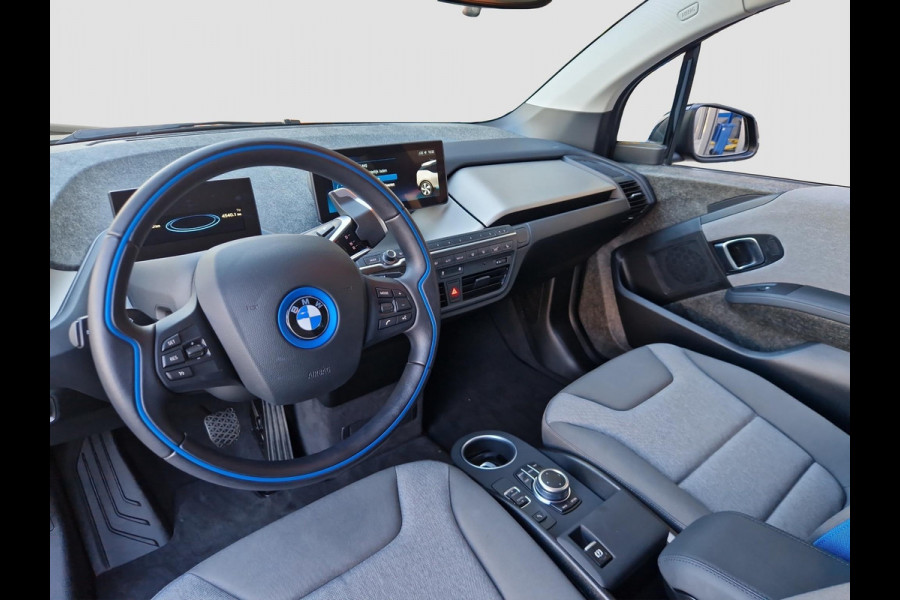 BMW i3 Business Edition 120Ah 42 kWh | Camera | Navi | Licht- en Regensensor | Cruise | Stoelverwarming | DAB |