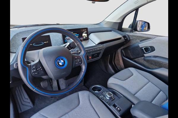 BMW i3 Business Edition 120Ah 42 kWh | Camera | Navi | Licht- en Regensensor | Cruise | Stoelverwarming | DAB |