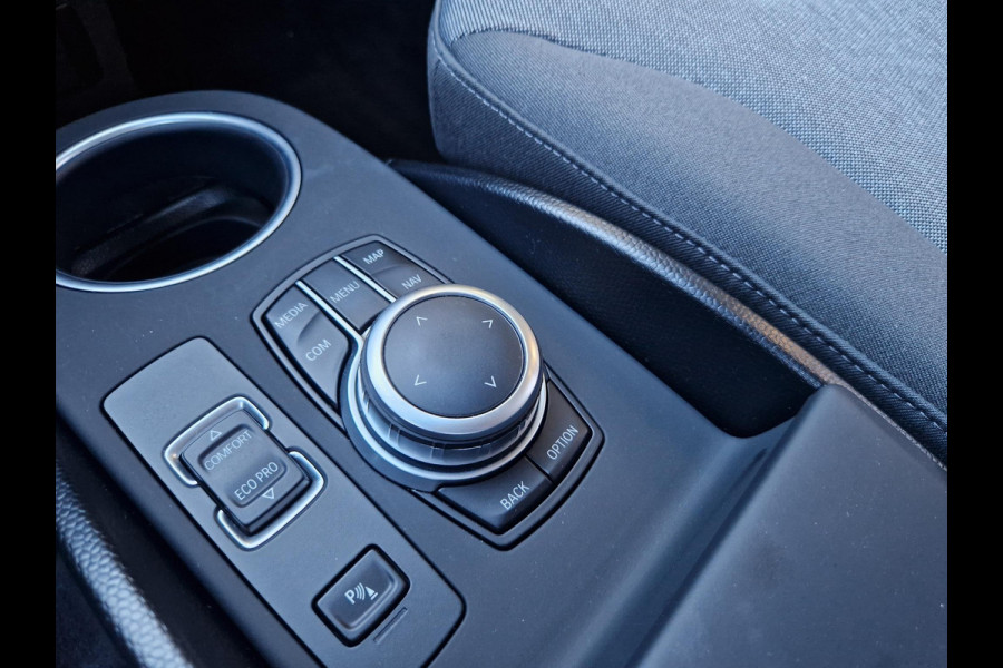 BMW i3 Business Edition 120Ah 42 kWh | Camera | Navi | Licht- en Regensensor | Cruise | Stoelverwarming | DAB |