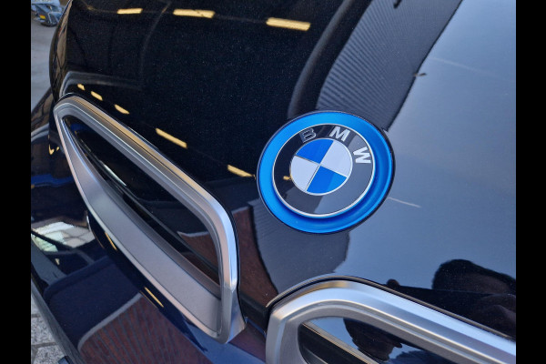 BMW i3 Business Edition 120Ah 42 kWh | Camera | Navi | Licht- en Regensensor | Cruise | Stoelverwarming | DAB |