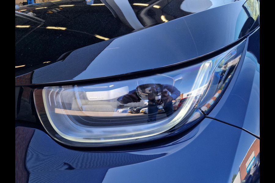 BMW i3 Business Edition 120Ah 42 kWh | Camera | Navi | Licht- en Regensensor | Cruise | Stoelverwarming | DAB |