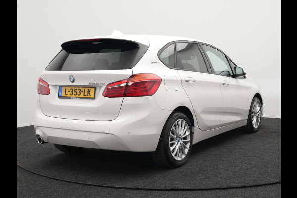 BMW 2 Serie Active Tourer 225xe iPerformance Plug In Hybrid 225pk PHEV | Navi | Stoelverwarming | 17"L.M | El. Achterklep | Cruise Control | PDC V + A |