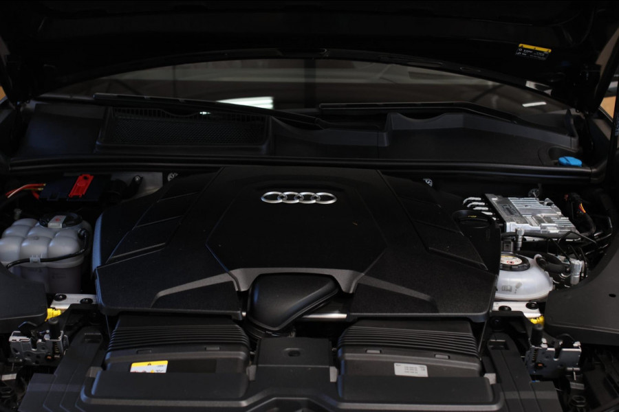 Audi Q8 60 TFSI e Quattro Competition *Pano*RS-Stoelen*B&O*Massage*360 Camera*