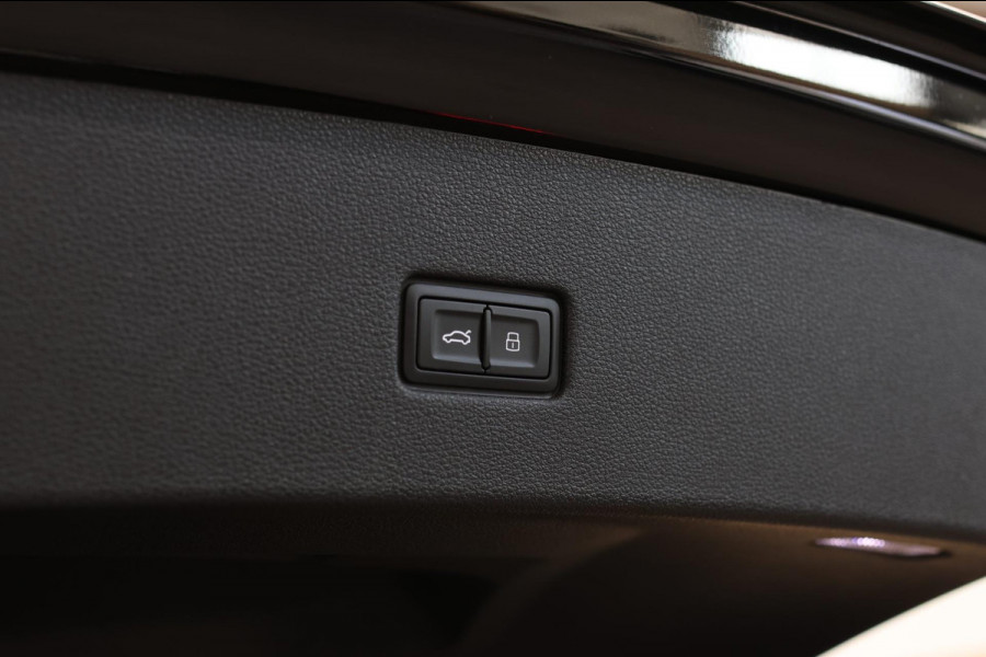 Audi Q8 60 TFSI e Quattro Competition *Pano*RS-Stoelen*B&O*Massage*360 Camera*