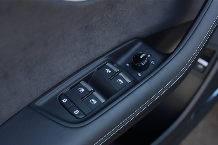 Audi Q8 60 TFSI e Quattro Competition *Pano*RS-Stoelen*B&O*Massage*360 Camera*