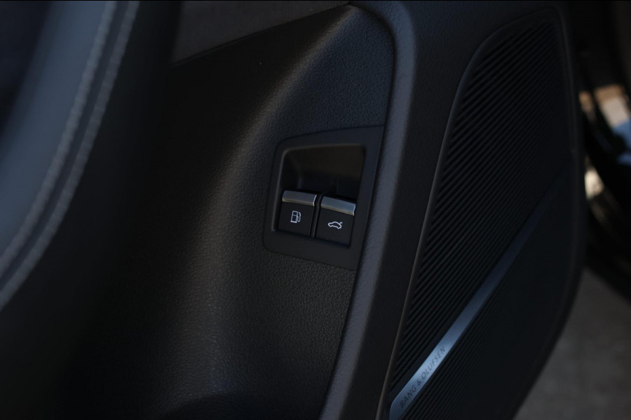 Audi Q8 60 TFSI e Quattro Competition *Pano*RS-Stoelen*B&O*Massage*360 Camera*