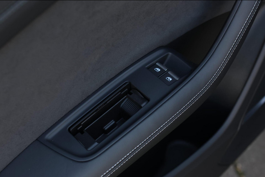 Audi Q8 60 TFSI e Quattro Competition *Pano*RS-Stoelen*B&O*Massage*360 Camera*