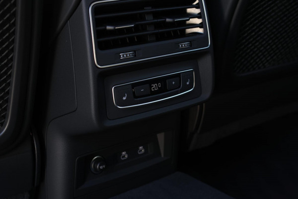 Audi Q8 60 TFSI e Quattro Competition *Pano*RS-Stoelen*B&O*Massage*360 Camera*