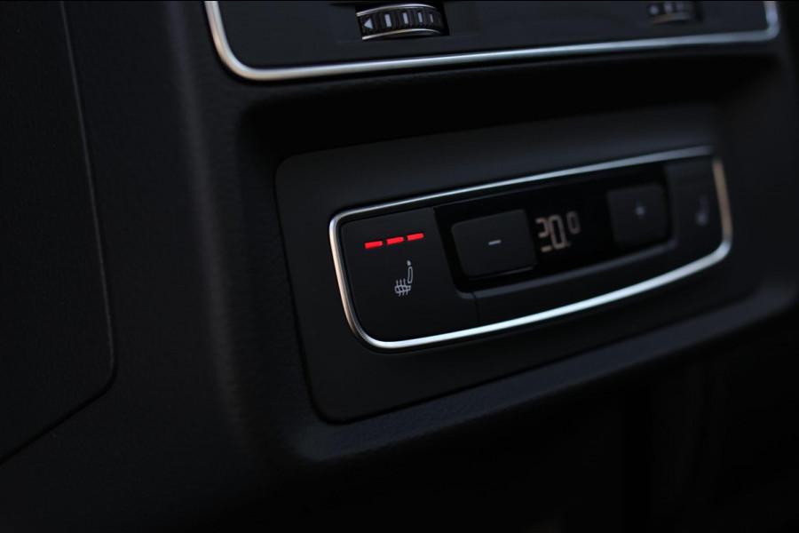 Audi Q8 60 TFSI e Quattro Competition *Pano*RS-Stoelen*B&O*Massage*360 Camera*