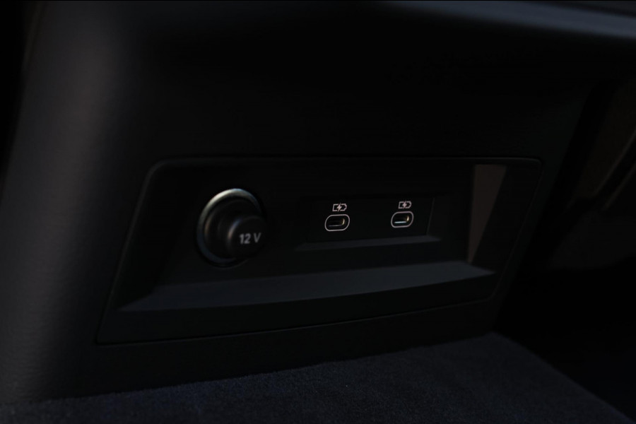 Audi Q8 60 TFSI e Quattro Competition *Pano*RS-Stoelen*B&O*Massage*360 Camera*