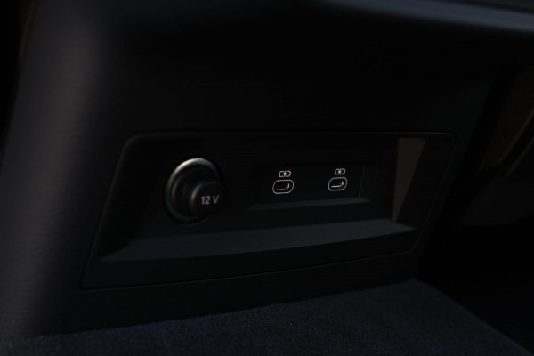 Audi Q8 60 TFSI e Quattro Competition *Pano*RS-Stoelen*B&O*Massage*360 Camera*