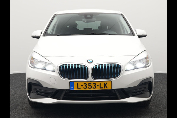 BMW 2 Serie Active Tourer 225xe iPerformance Plug In Hybrid 225pk PHEV | Navi | Stoelverwarming | 17"L.M | El. Achterklep | Cruise Control | PDC V + A |