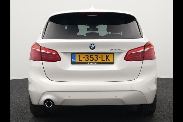 BMW 2 Serie Active Tourer 225xe iPerformance Plug In Hybrid 225pk PHEV | Navi | Stoelverwarming | 17"L.M | El. Achterklep | Cruise Control | PDC V + A |