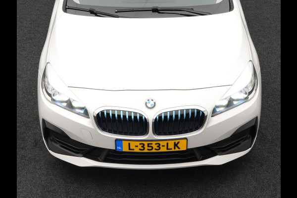 BMW 2 Serie Active Tourer 225xe iPerformance Plug In Hybrid 225pk PHEV | Navi | Stoelverwarming | 17"L.M | El. Achterklep | Cruise Control | PDC V + A |