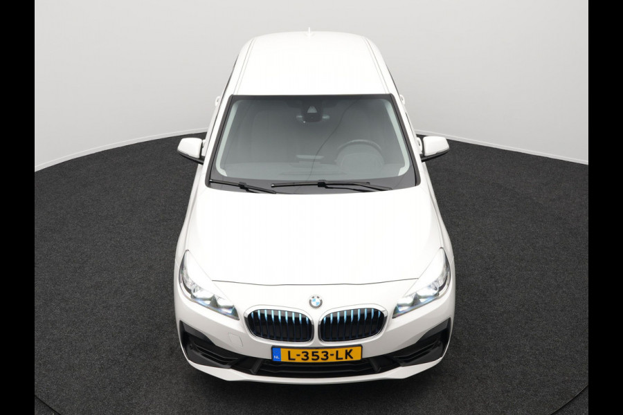 BMW 2 Serie Active Tourer 225xe iPerformance Plug In Hybrid 225pk PHEV | Navi | Stoelverwarming | 17"L.M | El. Achterklep | Cruise Control | PDC V + A |