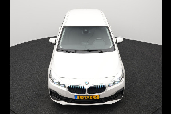 BMW 2 Serie Active Tourer 225xe iPerformance Plug In Hybrid 225pk PHEV | Navi | Stoelverwarming | 17"L.M | El. Achterklep | Cruise Control | PDC V + A |