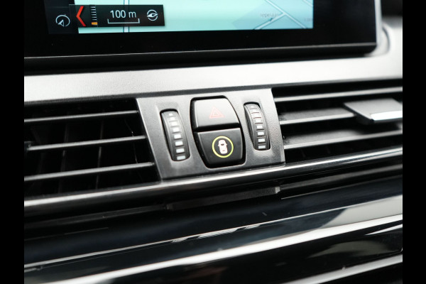 BMW 2 Serie Active Tourer 225xe iPerformance Plug In Hybrid 225pk PHEV | Navi | Stoelverwarming | 17"L.M | El. Achterklep | Cruise Control | PDC V + A |