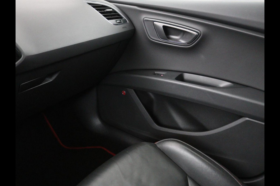 Seat Leon 2.0 TSI FR Business Intense | Panoramadak | Appel CarPlay | Leder |Navigatie | Stoelverwarming | Cruise Control | LMV 18