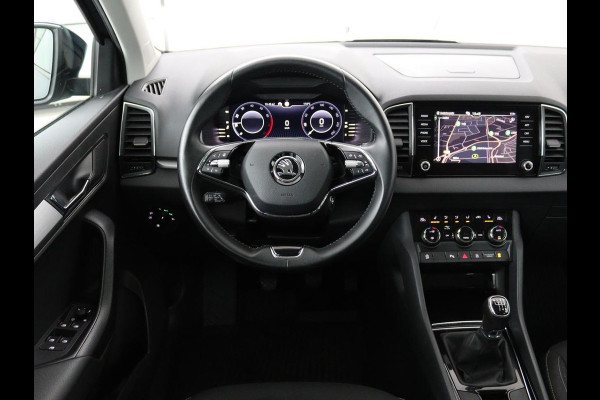Škoda Karoq 1.0 TSI Business Edition | Trekhaak | Apple Carplay | Navigatie | Cruise Control Adaptief | Stoelverwarming | LED | LMV
