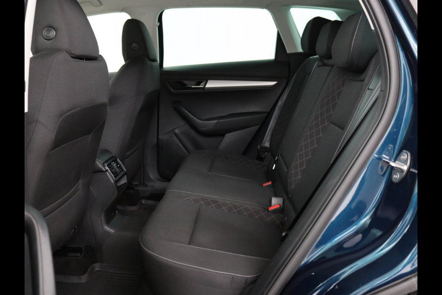 Škoda Karoq 1.0 TSI Business Edition | Trekhaak | Apple Carplay | Navigatie | Cruise Control Adaptief | Stoelverwarming | LED | LMV