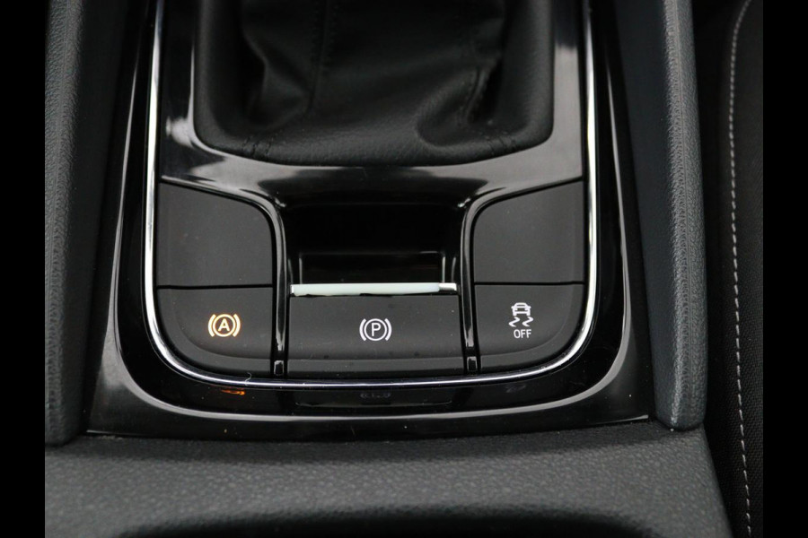 Škoda Karoq 1.0 TSI Business Edition | Trekhaak | Apple Carplay | Navigatie | Cruise Control Adaptief | Stoelverwarming | LED | LMV