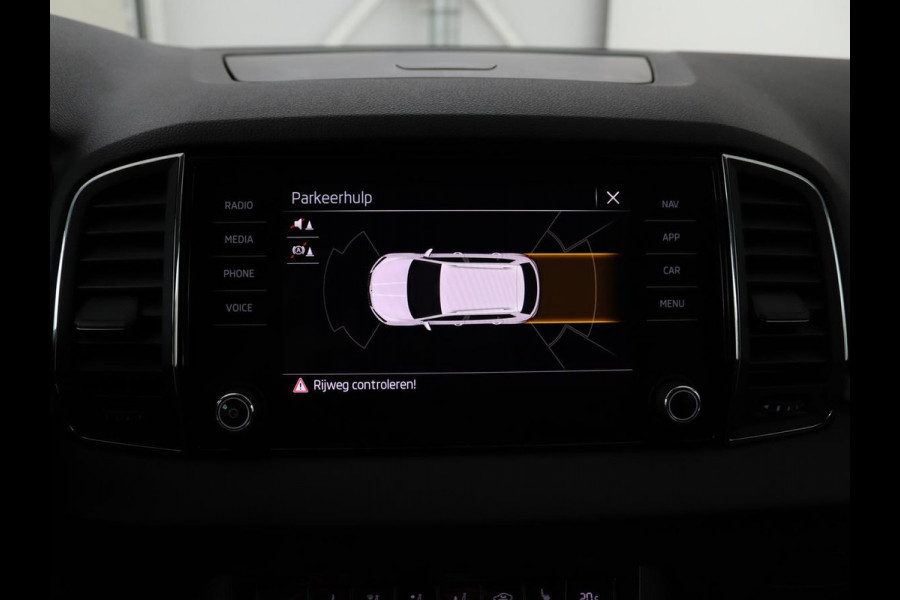 Škoda Karoq 1.0 TSI Business Edition | Trekhaak | Apple Carplay | Navigatie | Cruise Control Adaptief | Stoelverwarming | LED | LMV