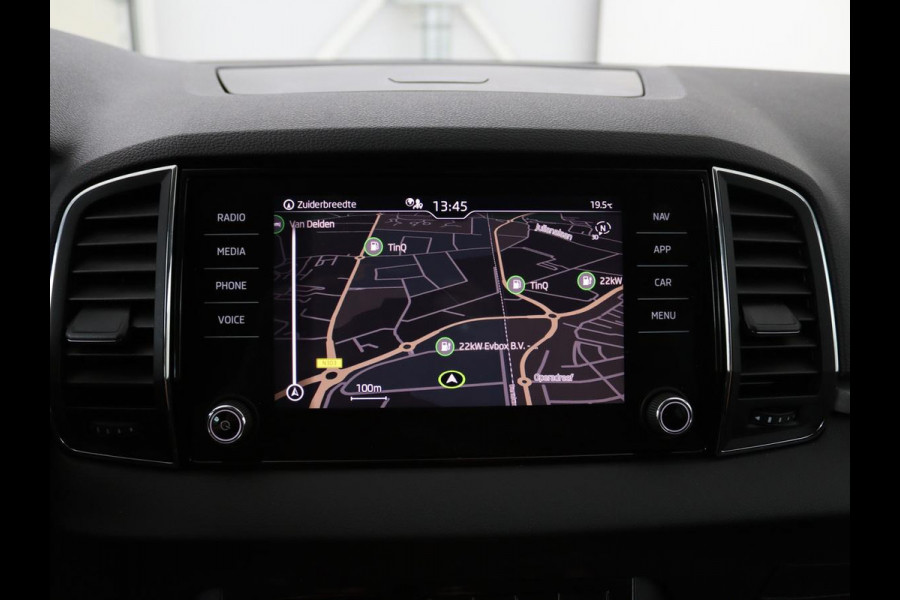 Škoda Karoq 1.0 TSI Business Edition | Trekhaak | Apple Carplay | Navigatie | Cruise Control Adaptief | Stoelverwarming | LED | LMV