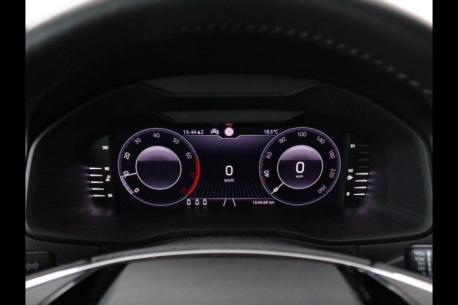 Škoda Karoq 1.0 TSI Business Edition | Trekhaak | Apple Carplay | Navigatie | Cruise Control Adaptief | Stoelverwarming | LED | LMV
