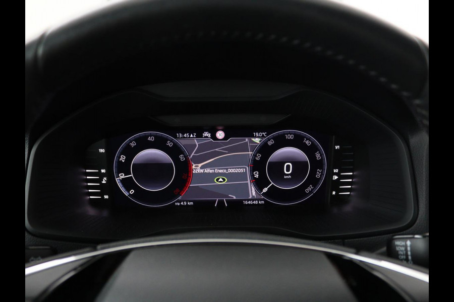 Škoda Karoq 1.0 TSI Business Edition | Trekhaak | Apple Carplay | Navigatie | Cruise Control Adaptief | Stoelverwarming | LED | LMV