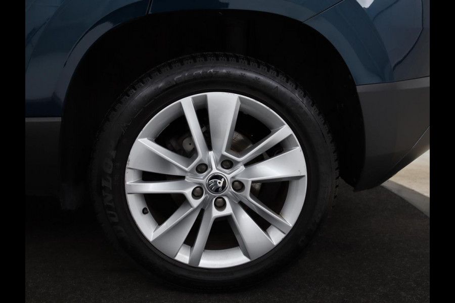 Škoda Karoq 1.0 TSI Business Edition | Trekhaak | Apple Carplay | Navigatie | Cruise Control Adaptief | Stoelverwarming | LED | LMV