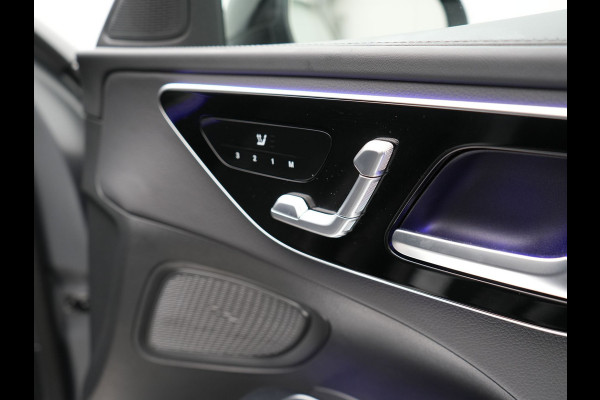Mercedes-Benz C-Klasse Estate 300 e AMG Line Plug in Hybrid Selenite Magno PHEV | Panodak | Trekhaak af Fabriek | Adaptive Cruise | Elektrische Stoelen met  Memory | Carplay | Sfeerverlichting | MBUX | Navigatie | 360 Camera | DAB | Virtual |