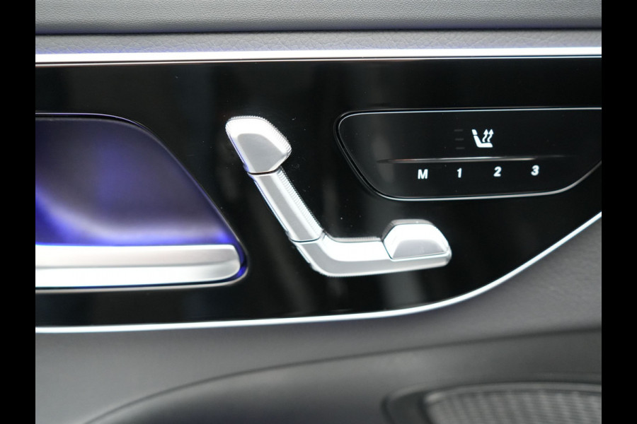 Mercedes-Benz C-Klasse Estate 300 e AMG Line Plug in Hybrid Selenite Magno PHEV | Panodak | Trekhaak af Fabriek | Adaptive Cruise | Elektrische Stoelen met  Memory | Carplay | Sfeerverlichting | MBUX | Navigatie | 360 Camera | DAB | Virtual |