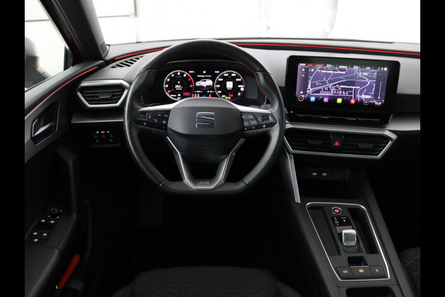 Seat Leon 1.5 eTSI FR | Sfeerverlichting | Appel CarPlay | Navigatie | Camera | Cruise Control | LED | LMV 18