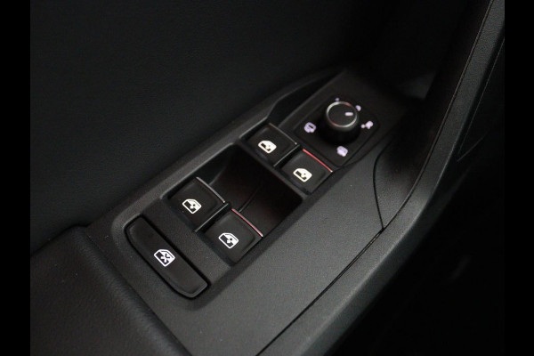 Seat Leon 1.5 eTSI FR | Sfeerverlichting | Appel CarPlay | Navigatie | Camera | Cruise Control | LED | LMV 18