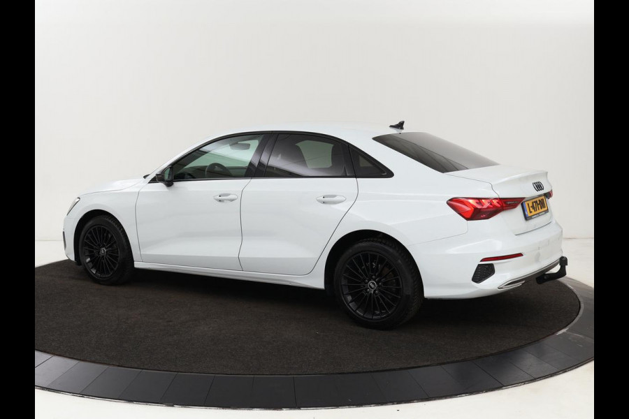 Audi A3 Limousine 30 TFSI Business edition Automaat | Trekhaak | Navigatie | Appel CarPlay | Cruise Control | DAB | LMV