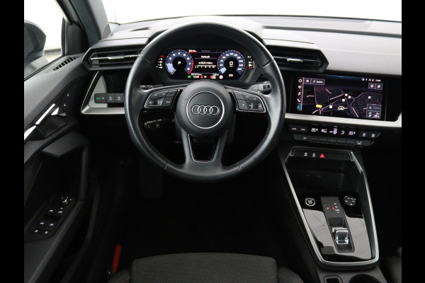 Audi A3 Limousine 30 TFSI Business edition Automaat | Trekhaak | Navigatie | Appel CarPlay | Cruise Control | DAB | LMV