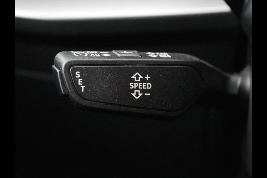 Audi A3 Limousine 30 TFSI Business edition Automaat | Trekhaak | Navigatie | Appel CarPlay | Cruise Control | DAB | LMV