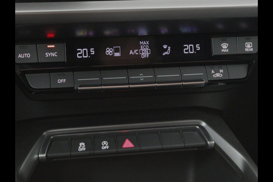 Audi A3 Limousine 30 TFSI Business edition Automaat | Trekhaak | Navigatie | Appel CarPlay | Cruise Control | DAB | LMV