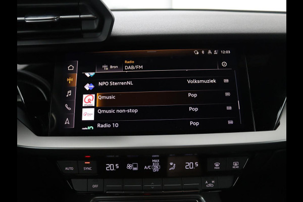 Audi A3 Limousine 30 TFSI Business edition Automaat | Trekhaak | Navigatie | Appel CarPlay | Cruise Control | DAB | LMV
