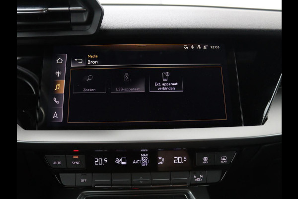 Audi A3 Limousine 30 TFSI Business edition Automaat | Trekhaak | Navigatie | Appel CarPlay | Cruise Control | DAB | LMV