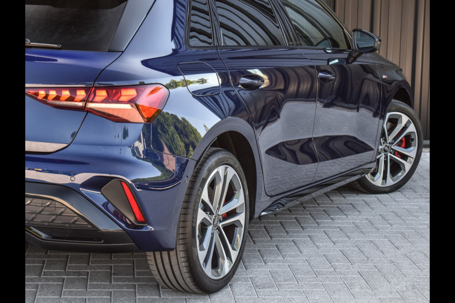 Audi A3 Sportback 45 TFSI e S EDITION COMPETITION | PANORAMADAK | S-SEATS | ADAPTIVE CRUISE | SONOS SOUND | CAMERA | BLACK-OPTIC | AMBIA