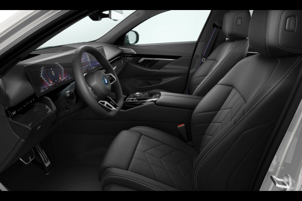 BMW 5 Serie 530e M-Sport Pro - Stoelventilatie - Trekhaak - Bowers & Wilkins