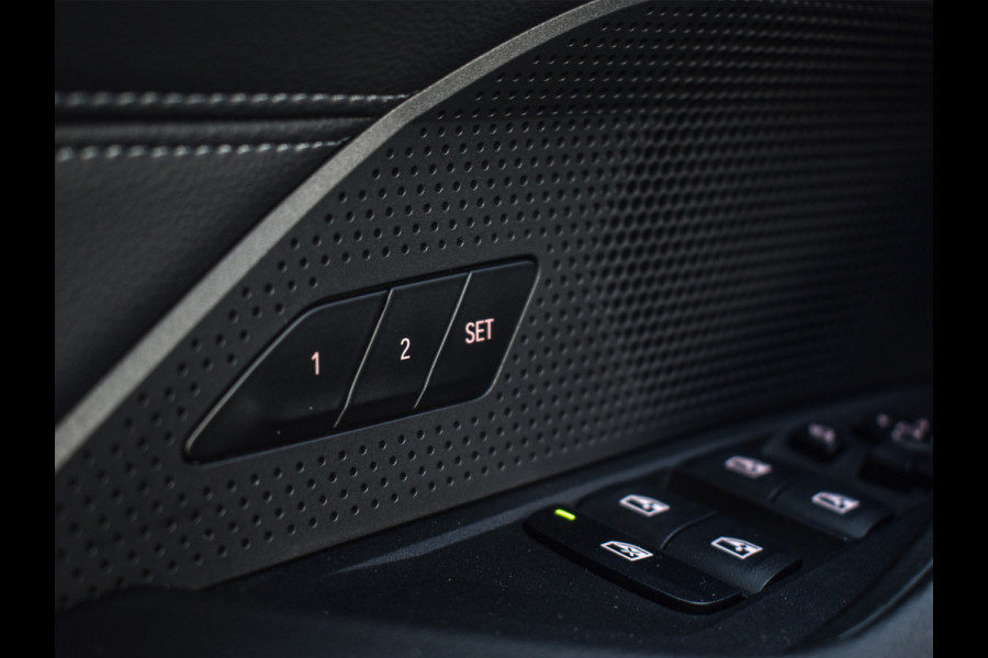 BMW i4 eDrive40 High EXECUTIVE 84 kWh | M-SPORT | SCHUIFDAK | SHADOW-LINE | NL- AUTO | CAMERA | HEAD-UP | TREKHAAK | MEMORY SEATS | AMB