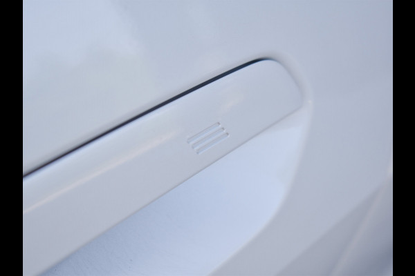 BMW i4 eDrive40 High EXECUTIVE 84 kWh | M-SPORT | SCHUIFDAK | SHADOW-LINE | NL- AUTO | CAMERA | HEAD-UP | TREKHAAK | MEMORY SEATS | AMB