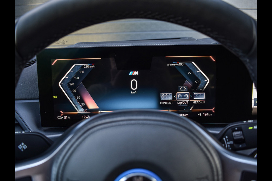 BMW i4 eDrive40 High EXECUTIVE 84 kWh | M-SPORT | SCHUIFDAK | SHADOW-LINE | NL- AUTO | CAMERA | HEAD-UP | TREKHAAK | MEMORY SEATS | AMB