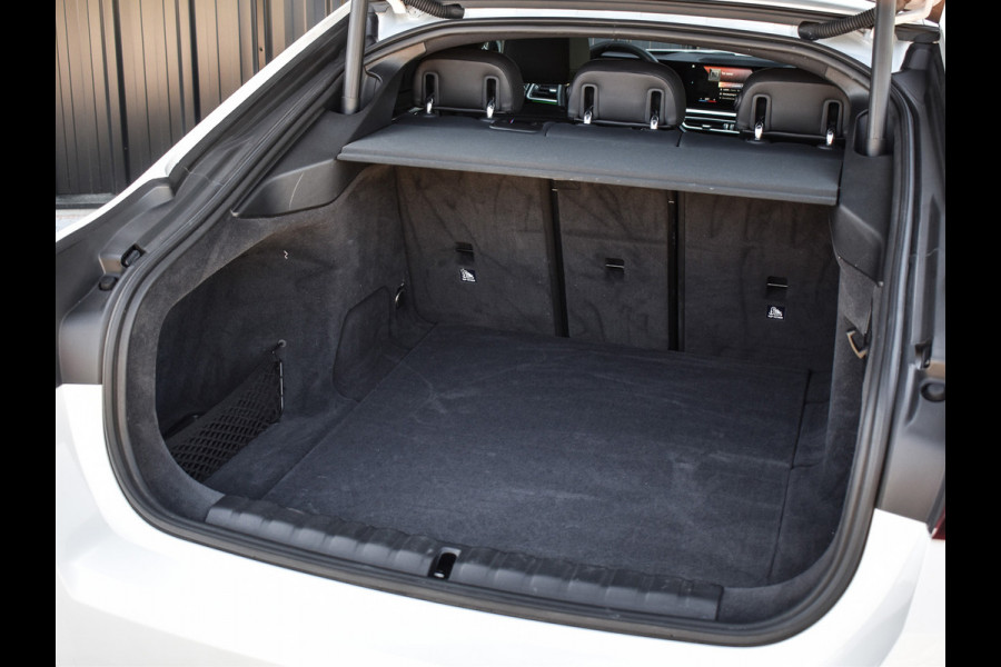 BMW i4 eDrive40 High EXECUTIVE 84 kWh | M-SPORT | SCHUIFDAK | SHADOW-LINE | NL- AUTO | CAMERA | HEAD-UP | TREKHAAK | MEMORY SEATS | AMB